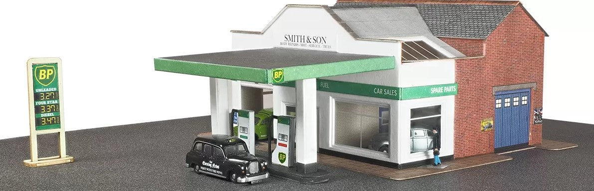 Metcalfe PN181 N Scale Service Station