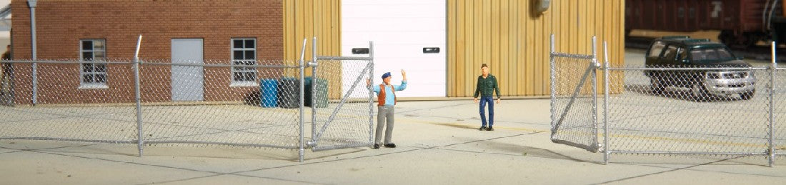WALTHERS 933-3125 Chain-Link Fence Kit - Up to 2 Gates - Scale Length: Approximately 203cm
