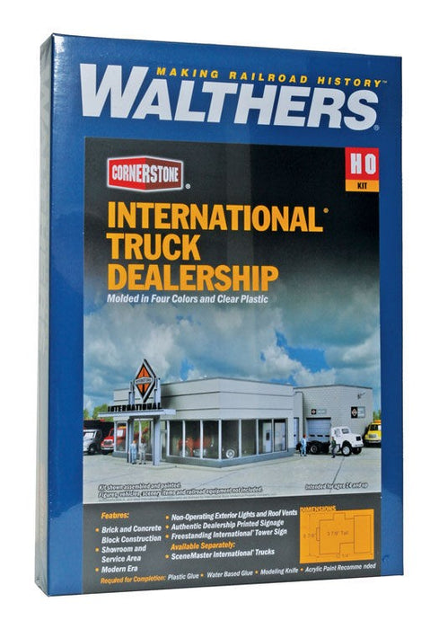 WALTHERS 933-4025 International Truck Dealership -22 x 31.1 x 9.3cm