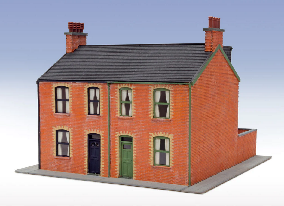 Peco LK-208 Victorian Low Relief House Complete