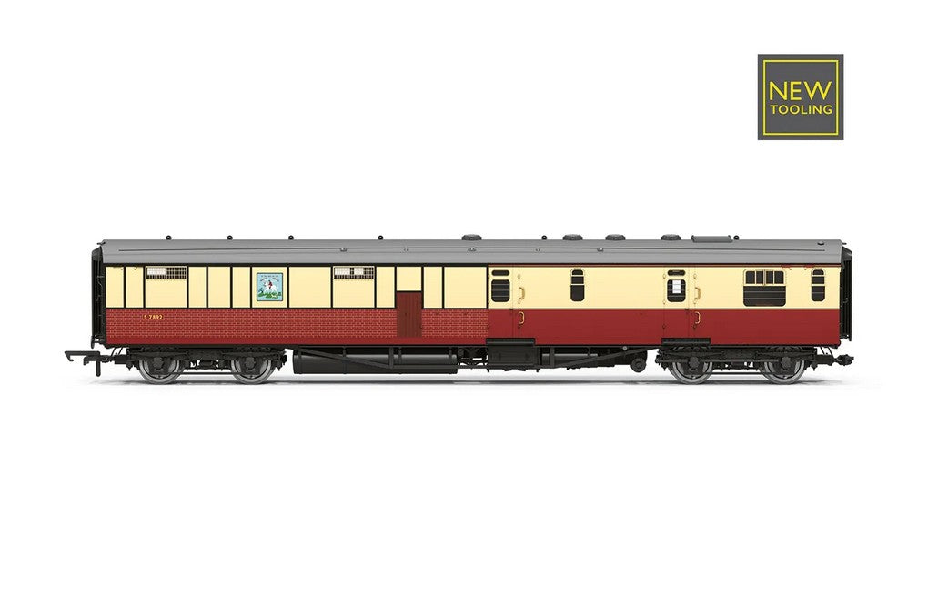 HORNBY R40470 BR - Kitchen and Buttery Car & Composite Restaurant 'White Horse' - Coach Twin Pack
