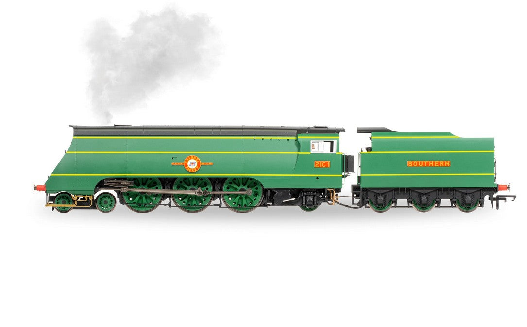 Hornby R30399SS SR - Merchant Navy Class Steam Locomotive - 21C1 'Channel Packet' (With Steam Generator)