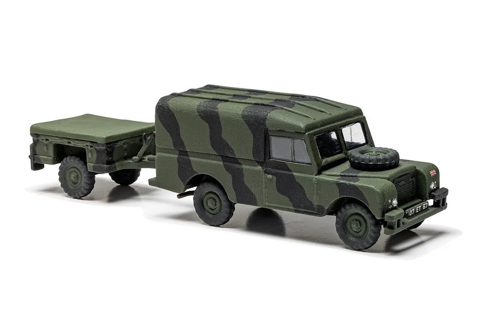 Airfix A02324 LWB Land Rover (Hard Top) & Trailer 1:76