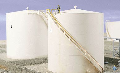 WALTHERS 933-3168 Tall Oil Storage Tank w/Berm -- Kit - Tank: 6" Diameter x 6-1/4" Tall 15.2 x 15.9cm