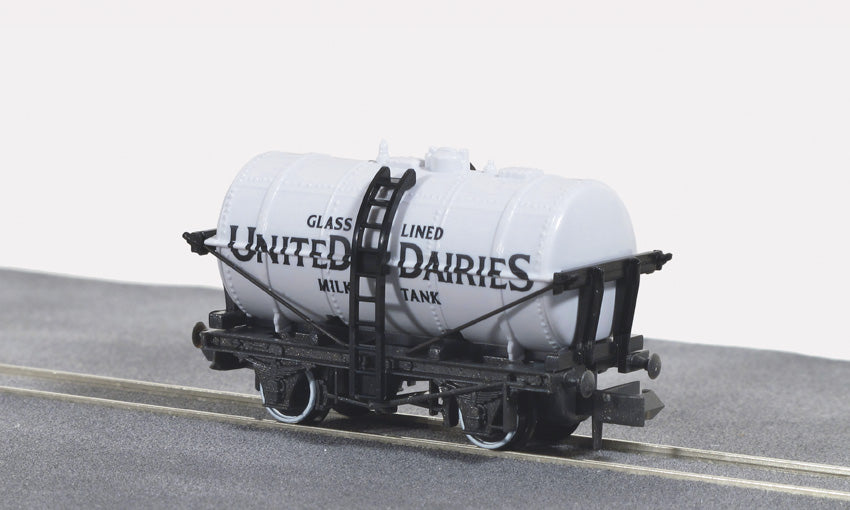 Peco NR-P167 United Dairies Milk Tank Wagon