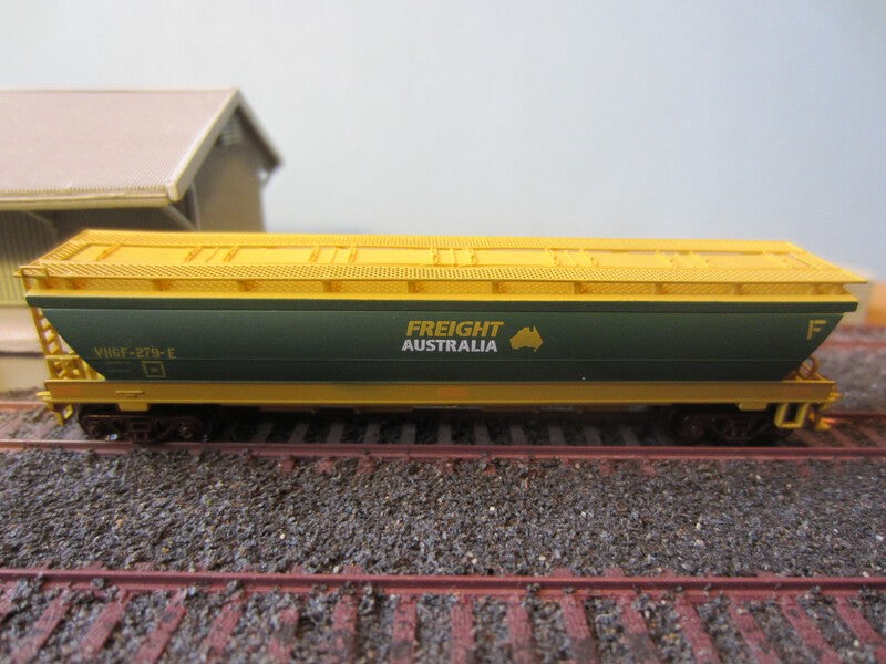 AustNRail 3470 VHGF Grain wagon Freight Australia No 279