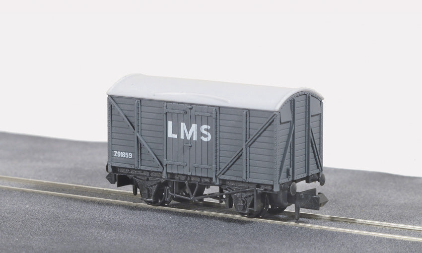 Peco NR-043M Box Van LMS