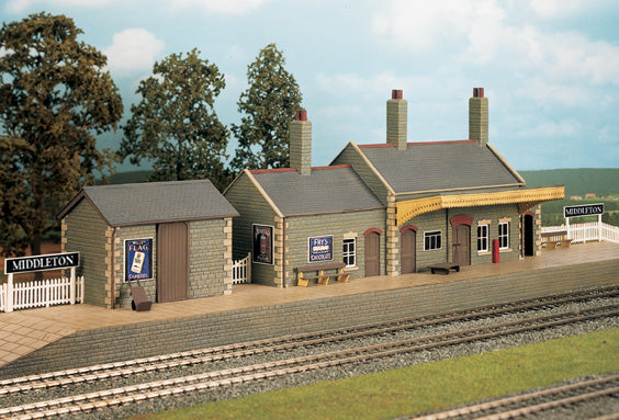 Wills CK17 STONE BUILT STATION