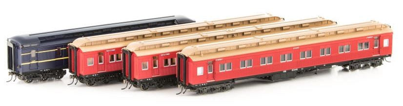 Auscision VPS31 VR CARRIAGE RED AND BLUE & GOLD (1963-1971 ERA) - 4 CAR SET