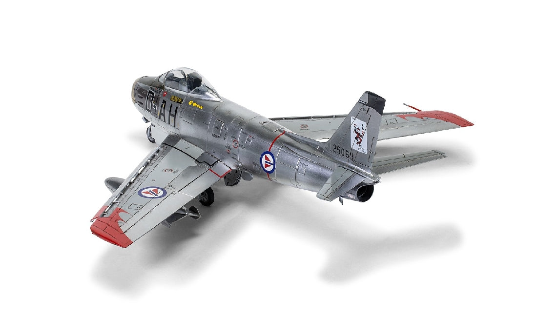 AIRFIX 08110 NORTH AMERICAN F-86F-40 SABRE