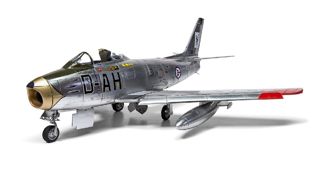 AIRFIX 08110 NORTH AMERICAN F-86F-40 SABRE