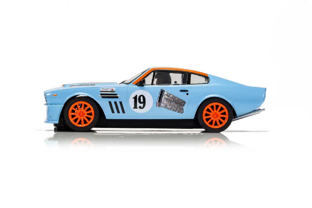 Scalextric C4209 Aston Martin V8 - Gulf Edition - Rikki Cann Racing