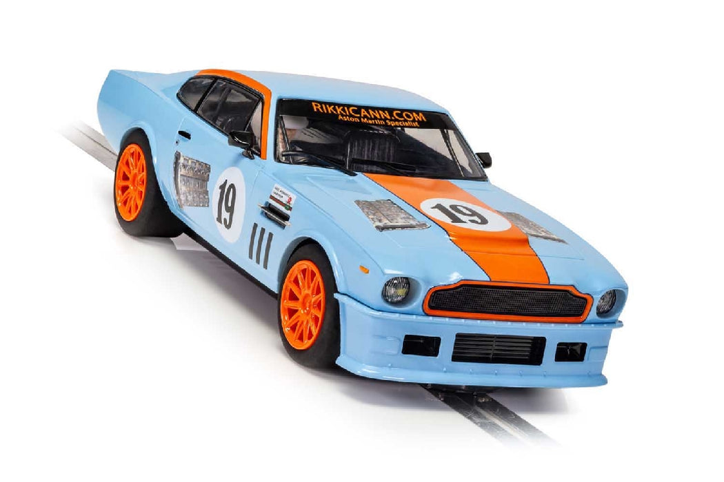 Scalextric C4209 Aston Martin V8 - Gulf Edition - Rikki Cann Racing