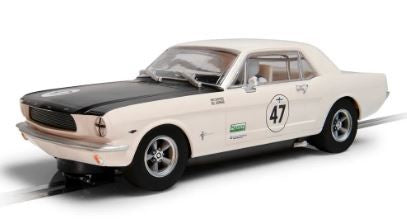 Scalextric C4353 FORD MUSTANG - BILL AND FRED SHEPHERD - GOODWOOD REVIVAL