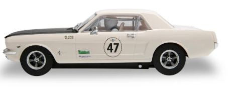 Scalextric C4353 FORD MUSTANG - BILL AND FRED SHEPHERD - GOODWOOD REVIVAL