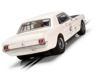 Scalextric C4353 FORD MUSTANG - BILL AND FRED SHEPHERD - GOODWOOD REVIVAL