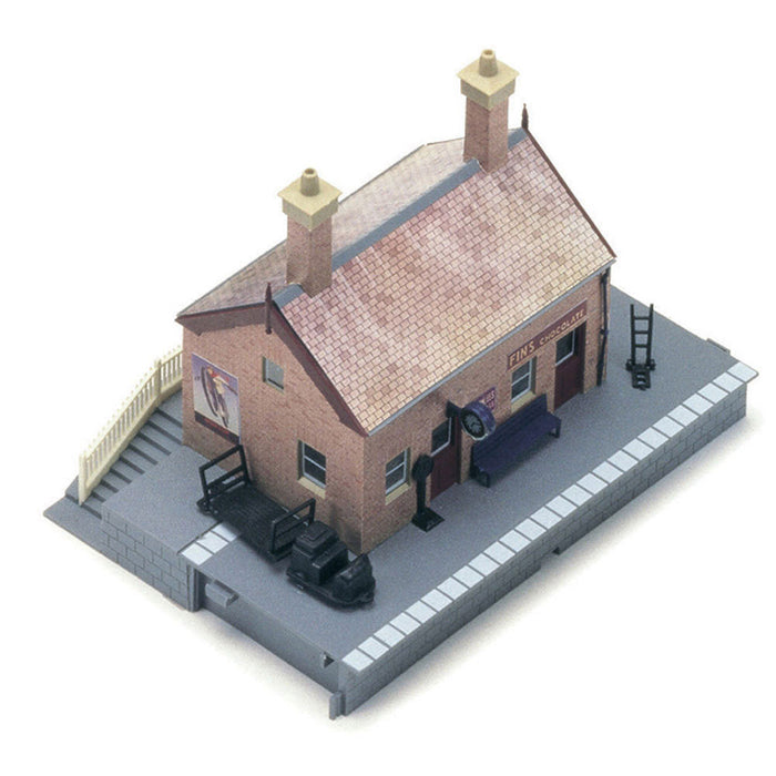 Hornby R8001 Waiting Room