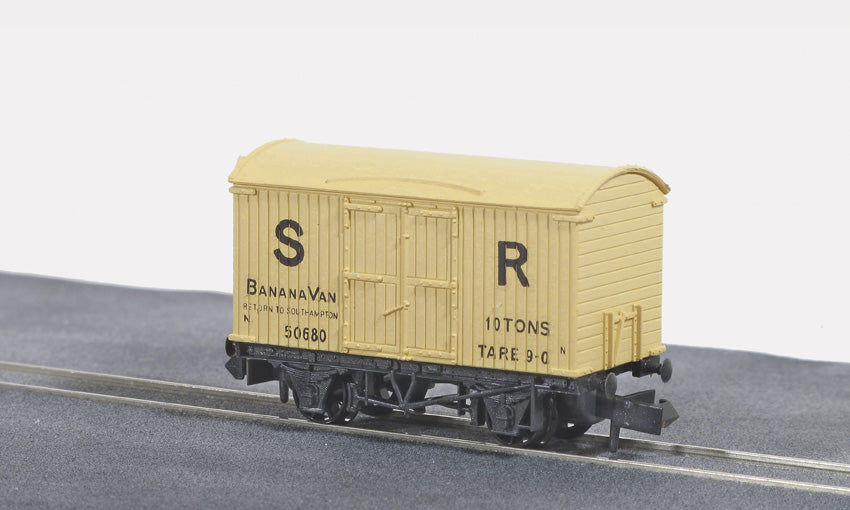 Peco NR-042S Box Van - SR
